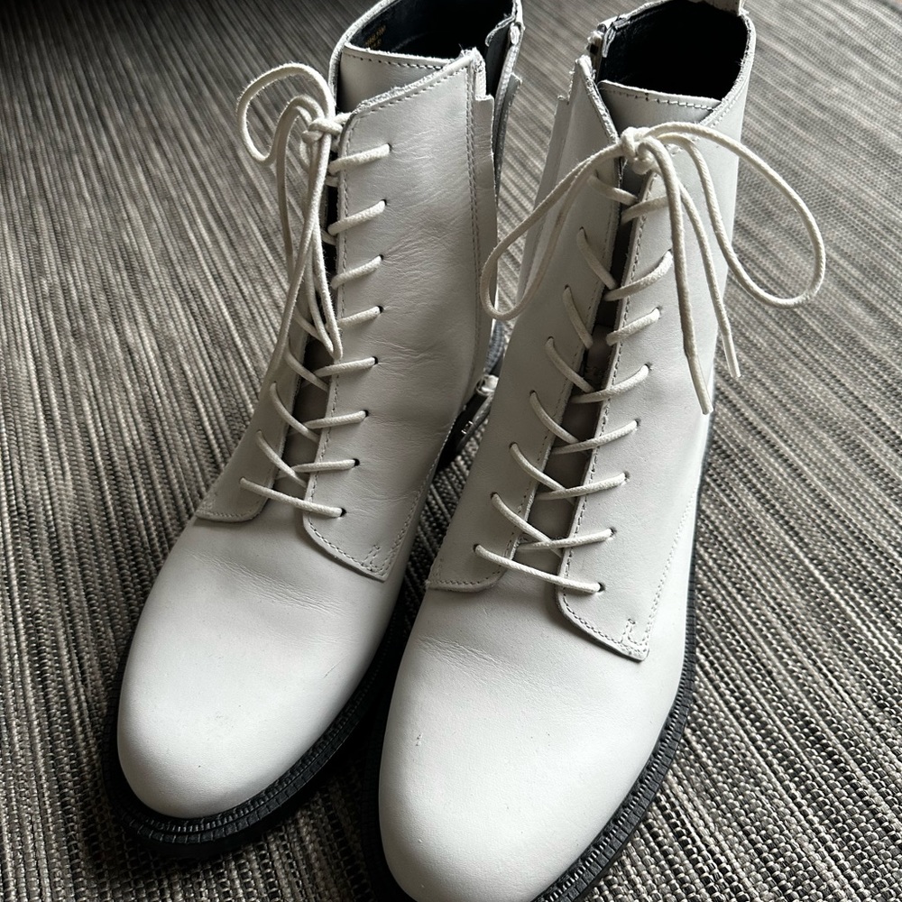 Sam Edelman boot size 7.5